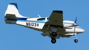 Photo of N6123V - Beechcraft D95A Travel Air operated by Wings over LA Aviation