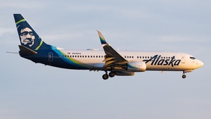 Photo of N546AS - Boeing 737-890 operated by Alaska Airlines