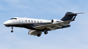 Photo of N551FX - Bombardier Challenger 300 operated by Flexjet