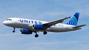 Photo of N430UA - Airbus A320-232 operated by United Airlines