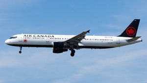 Photo of C-GJWI - Airbus A321-211 operated by Air Canada