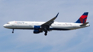 Photo of N397DN - Airbus A321-211 operated by Delta Air Lines