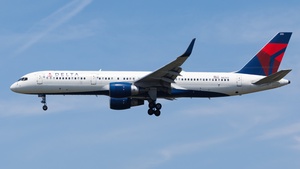 Photo of N6701 - Boeing 757-232 operated by Delta Air Lines