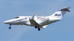 Photo of N430E - Honda HA-420 HondaJet operated by Cirrus Aviation Services