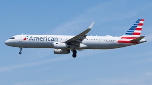 Photo of N103NN - Airbus A321-231 operated by American Airlines