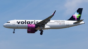 Photo of XA-VRE - Airbus A320-271N operated by Volaris