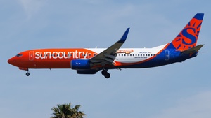 Photo of N836SY - Boeing 737-8KN operated by Sun Country Airlines