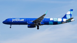 Photo of N983JT - Airbus A321-231 operated by jetBlue Airways