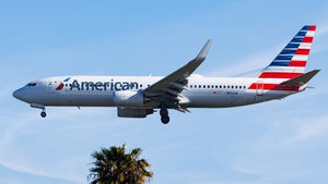 Photo of N931AN - Boeing 737-823 operated by American Airlines