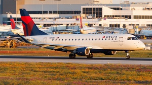 Photo of N273SY - Embraer ERJ-175LR operated by Delta Connection (opb SkyWest Airlines)