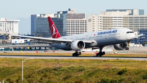Photo of TC-JJH - Boeing 777-3F2(ER) operated by Turkish Airlines