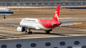 Photo of B-6935 - Airbus A320-232 operated by Shenzhen Airlines