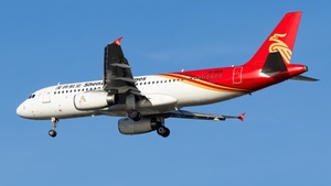 Photo of B-6615 - Airbus A320-232 operated by Shenzhen Airlines