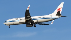 Photo of B-6496 - Boeing 737-89L operated by Air China