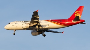 Photo of B-9979 - Airbus A320-214 operated by Shenzhen Airlines