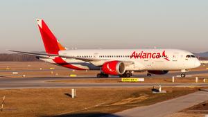 N782AV