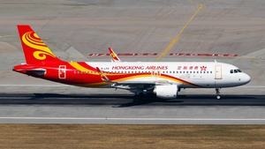 Photo of B-LPQ - Airbus A320-214 operated by Hong Kong Airlines