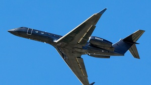 Photo of N100XS - Gulfstream GV-SP (G550) operated by Solairus Aviation