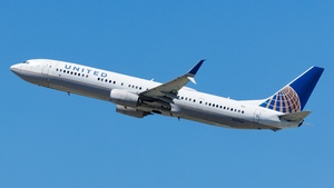 Photo of N37466 - Boeing 737-924(ER) operated by United Airlines