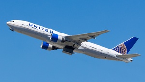 Photo of N229UA - Boeing 777-222(ER) operated by United Airlines