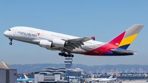Photo of HL7625 - Airbus A380-841 operated by Asiana Airlines