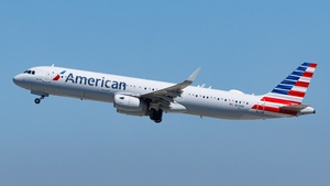Photo of N113AN - Airbus A321-231 operated by American Airlines