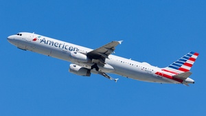 Photo of N560UW - Airbus A321-231 operated by American Airlines