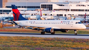 Photo of N271SY - Embraer ERJ-175LR operated by Delta Connection (opb SkyWest Airlines)