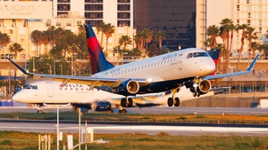 Photo of N273SY - Embraer ERJ-175LR operated by Delta Connection (opb SkyWest Airlines)