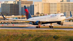 Photo of N177DN - Boeing 767-332(ER) operated by Delta Air Lines