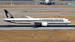 Photo of 9V-SCG - Boeing 787-10 Dreamliner operated by Singapore Airlines