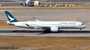 Photo of B-LRP - Airbus A350-941 operated by Cathay Pacific Airways