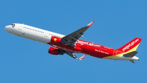 Photo of HS-VKR - Airbus A321-211 operated by Thai VietJet Air