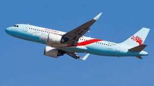 Photo of B-30DH - Airbus A320-251N operated by Loong Air