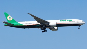 Photo of B-16718 - Boeing 777-35E(ER) operated by EVA Air