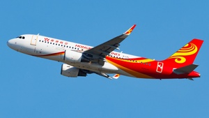 Photo of B-LPL - Airbus A320-214 operated by Hong Kong Airlines