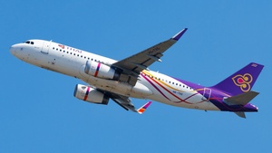 Photo of HS-TXS - Airbus A320-232 operated by Thai Airways International