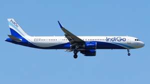 Photo of VT-ILG - Airbus A321-252NX operated by IndiGo
