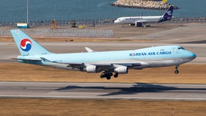 Photo of HL7605 - Boeing 747-4B5F(ER) operated by Korean Air Cargo