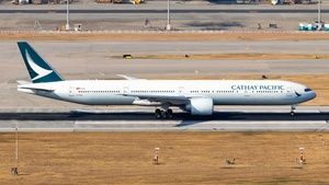 Photo of B-KQX - Boeing 777-367(ER) operated by Cathay Pacific Airways