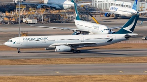 Photo of B-HYI - Airbus A330-343 operated by Cathay Pacific Airways