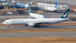 Photo of B-KQS - Boeing 777-367(ER) operated by Cathay Pacific Airways
