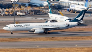 Photo of B-HLN - Airbus A330-343 operated by Cathay Pacific Airways