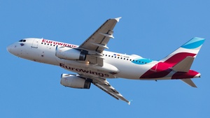 Photo of D-AGWM - Airbus A319-132 operated by Eurowings