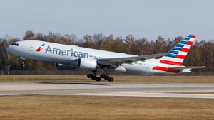 Photo of N755AN - Boeing 777-223(ER) operated by American Airlines