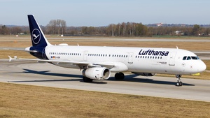 Photo of D-AIDN - Airbus A321-231 operated by Lufthansa