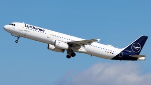 Photo of D-AIDN - Airbus A321-231 operated by Lufthansa