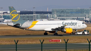 Photo of D-ATCH - Airbus A320-212 operated by Condor