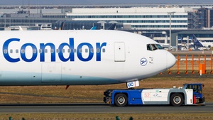 Photo of D-ABUC - Boeing 767-330(ER) operated by Condor