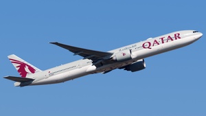 Photo of A7-BEQ - Boeing 777-3DZ(ER) operated by Qatar Airways